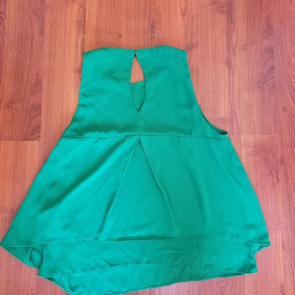 ZARA GREEN SLEEVELESS LAYERED TANK WITH KEY HOLE BACK SIZE XS - Picture 5 of 6